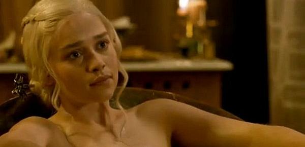  Emilia Clarke Game of Thrones S03 E08